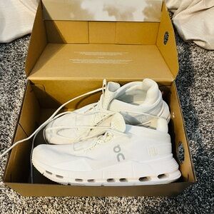 White On Women's Cloudnova 2 Shoes
